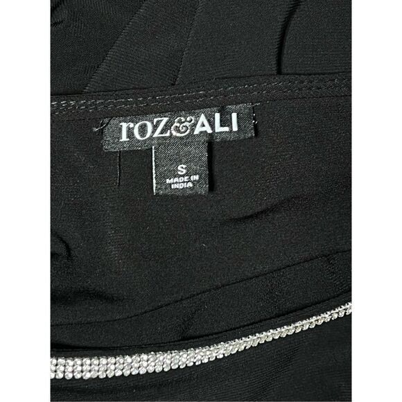 Roz & Ali Black Flounce Sleeve Blouse with Rhinestone Trim Small - Picture 8 of 8